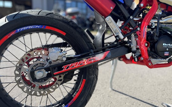 Neufahrzeug Beta RR 50 Motard Track - Bild 6 Neufahrzeug Beta RR 50 Motard Track - Bild 6
