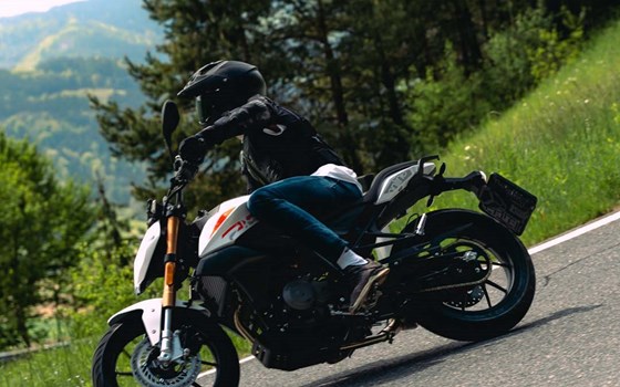 Neufahrzeug Online Pista 125 ABS - Bild 12