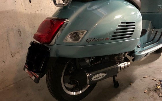 Gebrauchtmotorrad Vespa GTS 300 i.e. 70. Anniversary - Bild 3 Gebrauchtmotorrad Vespa GTS 300 i.e. 70. Anniversary - Bild 3