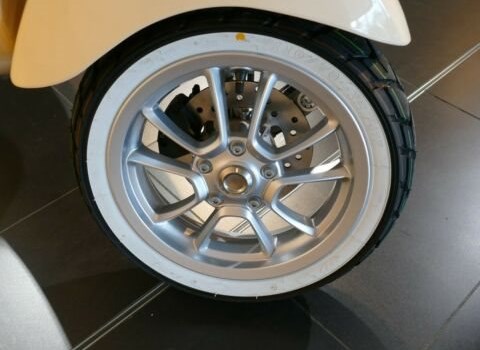 Neufahrzeug Vespa Primavera - Bild 4