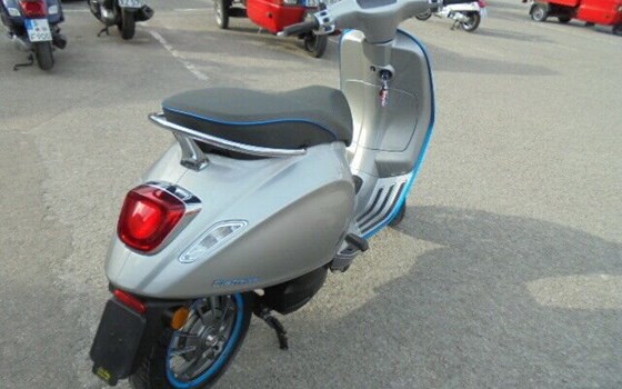 Neufahrzeug Vespa Primavera - Bild 10