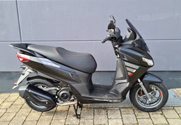 Neumotorrad Aprilia SXR 50