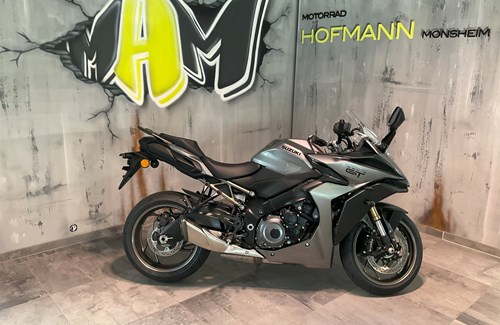 Neumotorrad Suzuki GSX-S1000GT