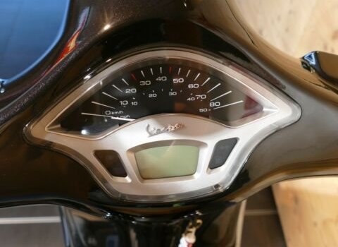Gebrauchtmotorrad Vespa Primavera 50 4T - Bild 6