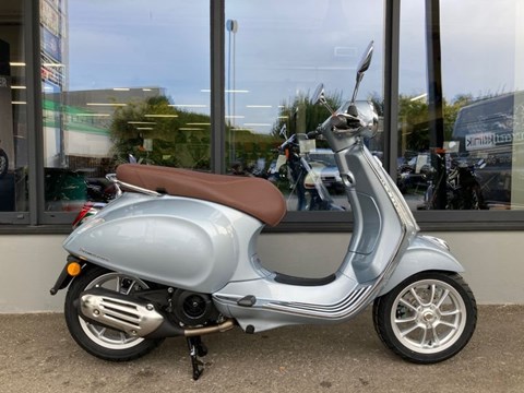 Vespa Primavera 125 i.e. 3V