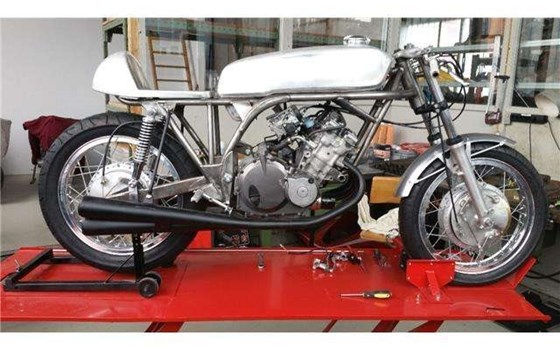 Neufahrzeug Honda RC 181 - Bild 8