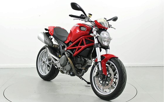 Motorrad Occasion Ducati Monster 1100 - Bild 2