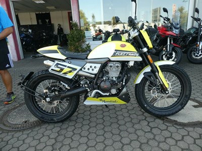 Flat Track 125i ABS