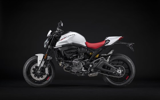 Neufahrzeug Ducati Monster + - Bild 9 Neufahrzeug Ducati Monster + - Bild 9