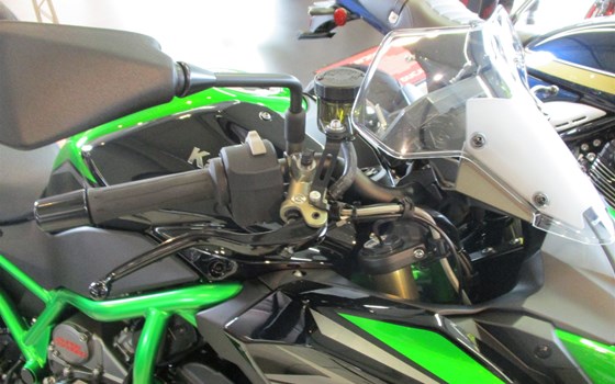 Gebrauchtmotorrad Kawasaki Z H2 SE - Bild 9