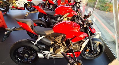 Neumotorrad Ducati Streetfighter V2