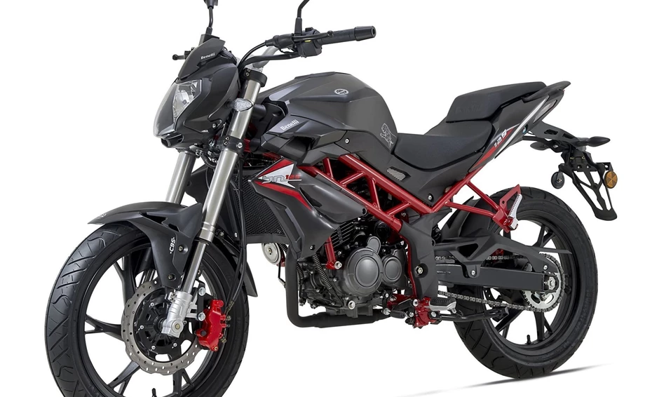 Angebot Benelli BN 125 Bild 3: Angebot Benelli BN 125