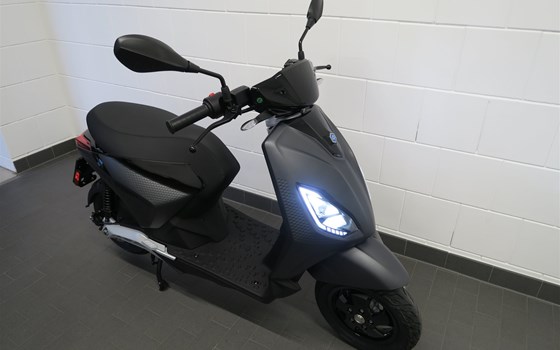 Gebrauchtmotorrad Piaggio 1 Active - Bild 2