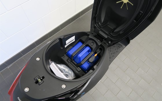 Gebrauchtmotorrad Piaggio 1 Active - Bild 8