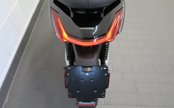 Gebrauchtmotorrad Piaggio 1 Active - Bild 9