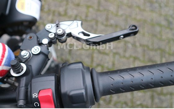 Gebrauchtmotorrad Triumph Speed Triple R - Bild 12