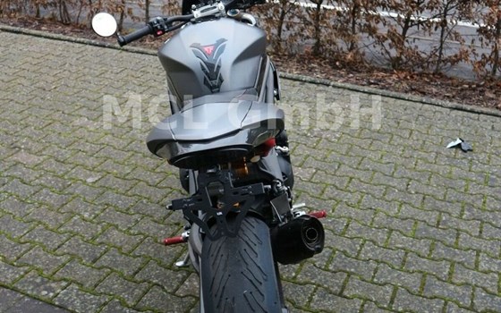 Gebrauchtmotorrad Triumph Speed Triple R - Bild 7