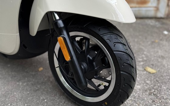 Neufahrzeug Kymco Like II 125i ABS - Bild 8