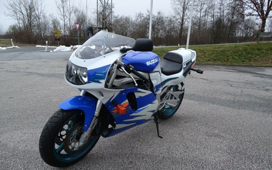 Gebrauchtmotorrad Suzuki GSX-R 750 - Bild 2