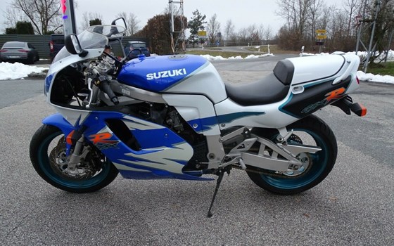 Gebrauchtmotorrad Suzuki GSX-R 750 - Bild 3