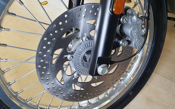 Neufahrzeug Benelli Imperiale 400 - Bild 7