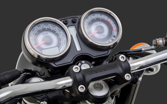 Neufahrzeug Benelli Imperiale 400 - Bild 11