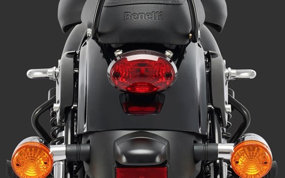 Neufahrzeug Benelli Imperiale 400 - Bild 9