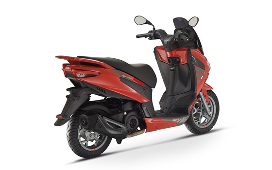 Neufahrzeug Aprilia SXR 50 - Bild 4 Neufahrzeug Aprilia SXR 50 - Bild 4