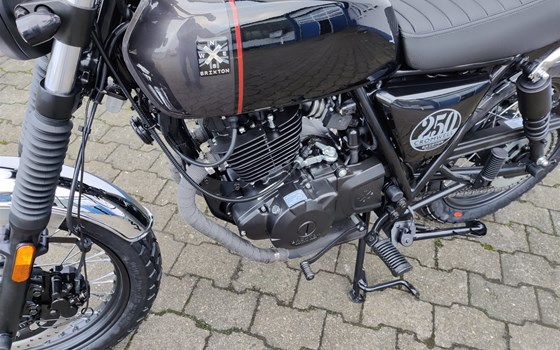 Neufahrzeug Brixton Cromwell 250 - Bild 3