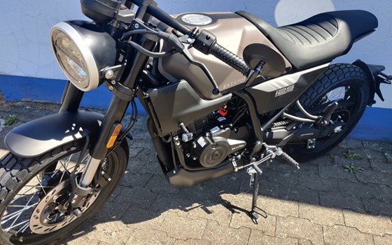 Neufahrzeug Brixton Crossfire 125 - Bild 15