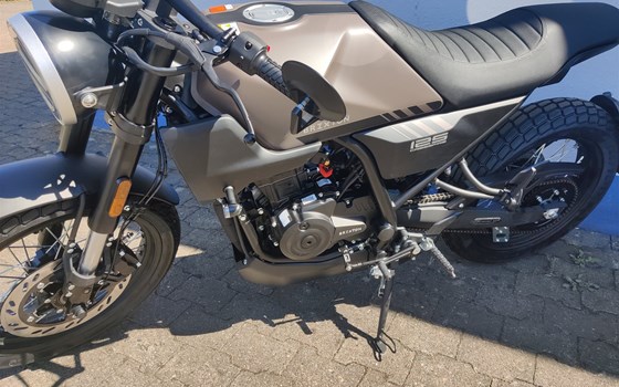 Neufahrzeug Brixton Crossfire 125 - Bild 16