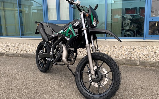 Neufahrzeug Rieju MRT Europa SM 50 - Bild 1 Neufahrzeug Rieju MRT Europa SM 50 - Bild 1