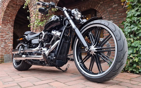 Gebrauchtmotorrad Harley-Davidson Softail Breakout 114 FXBRS - Bild 12