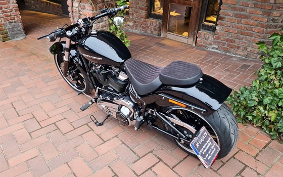 Gebrauchtmotorrad Harley-Davidson Softail Breakout 114 FXBRS - Bild 5