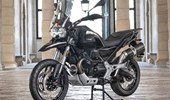 Moto Guzzi V85 TT Guardia d'Onore-Sondermodell