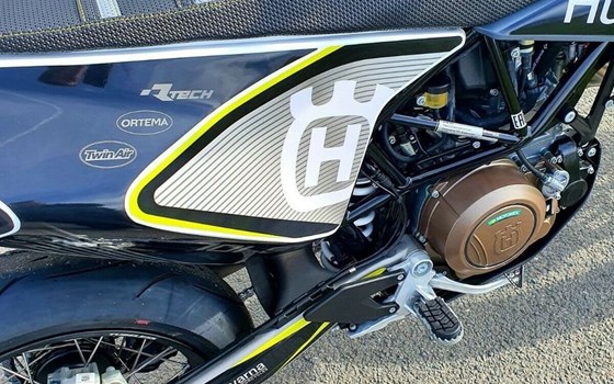 Neufahrzeug Husqvarna 701 Supermoto - Bild 5