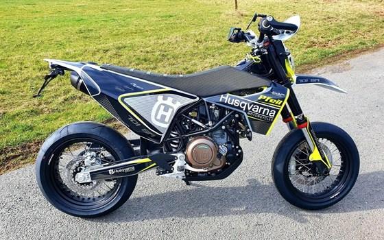 Neufahrzeug Husqvarna 701 Supermoto - Bild 7