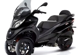 Neumotorrad Piaggio MP3 400 Sport