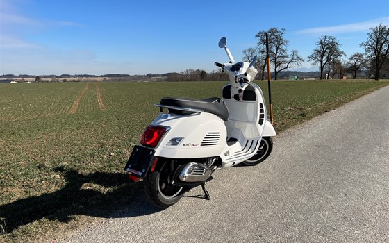 Neufahrzeug Vespa GTS 125 Super - Bild 3 Neufahrzeug Vespa GTS 125 Super - Bild 3