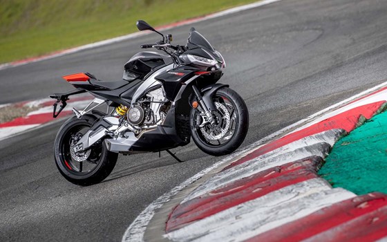 Neufahrzeug Aprilia Tuono 660 Factory - Bild 13 Neufahrzeug Aprilia Tuono 660 Factory - Bild 13