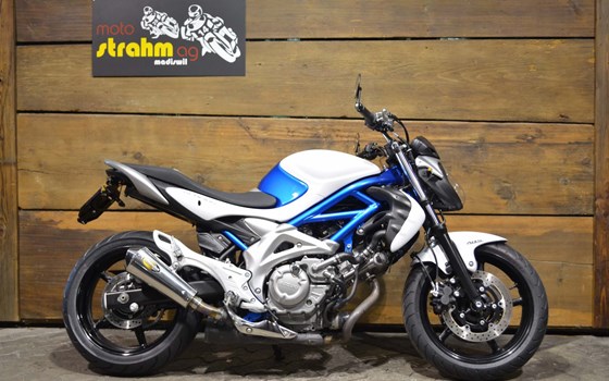 Motorrad Occasion Suzuki SFV 650 Gladius - Bild 1