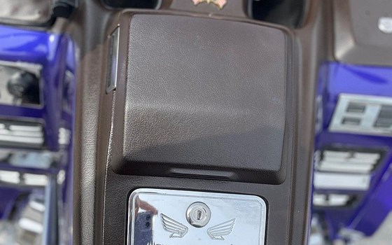 Gebrauchtmotorrad Honda GL 1500 Goldwing - Bild 8 Gebrauchtmotorrad Honda GL 1500 Goldwing - Bild 8