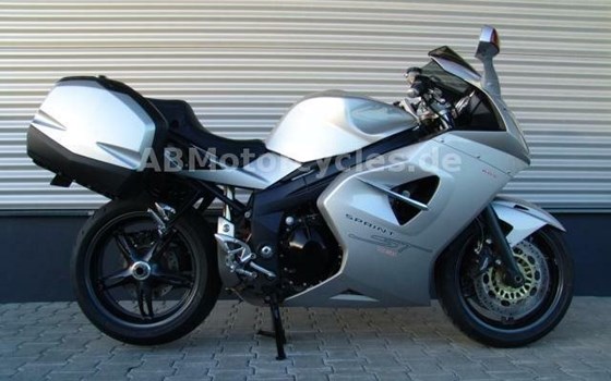 Gebrauchtmotorrad Triumph Sprint ST - Bild 2