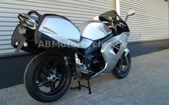 Gebrauchtmotorrad Triumph Sprint ST - Bild 5