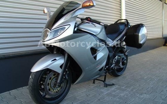 Gebrauchtmotorrad Triumph Sprint ST - Bild 6