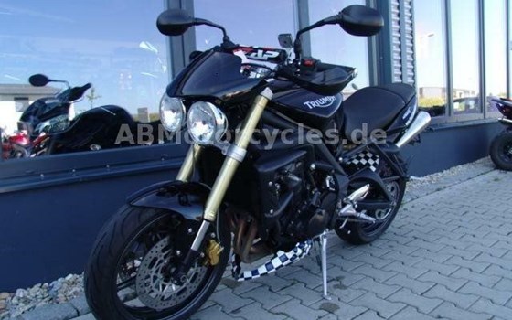 Gebrauchtmotorrad Triumph Street Triple - Bild 6