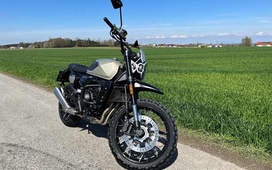 Neufahrzeug Brixton Crossfire 500XC - Bild 1 Neufahrzeug Brixton Crossfire 500XC - Bild 1
