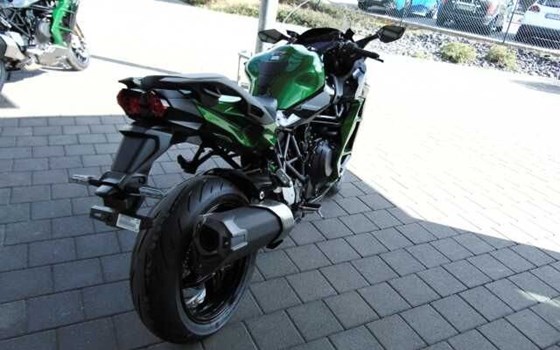 Gebrauchtmotorrad Kawasaki Ninja H2 SX - Bild 4