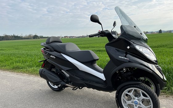 Neufahrzeug Piaggio MP3 400 - Bild 2 Neufahrzeug Piaggio MP3 400 - Bild 2
