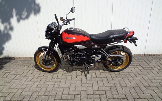 Gebrauchtmotorrad Kawasaki Z900 RS 50th Anniversary - Bild 4